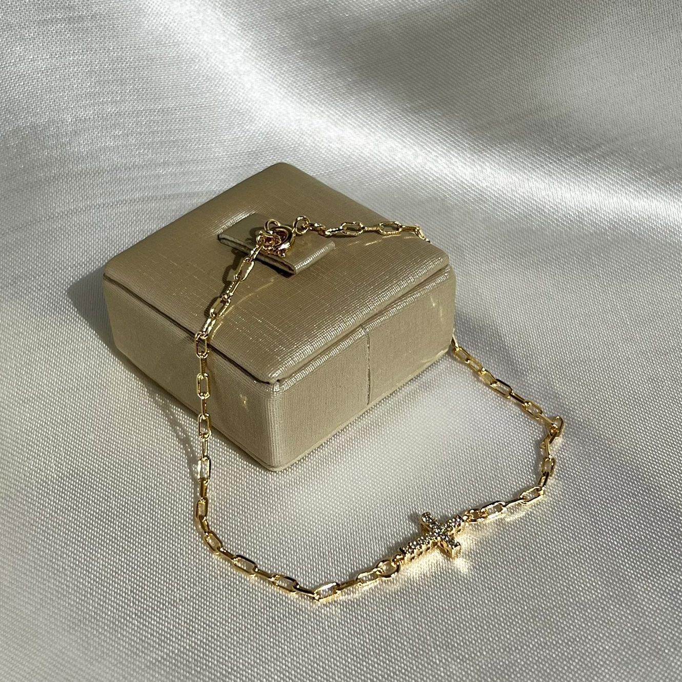 Pulseira Cruz Strass