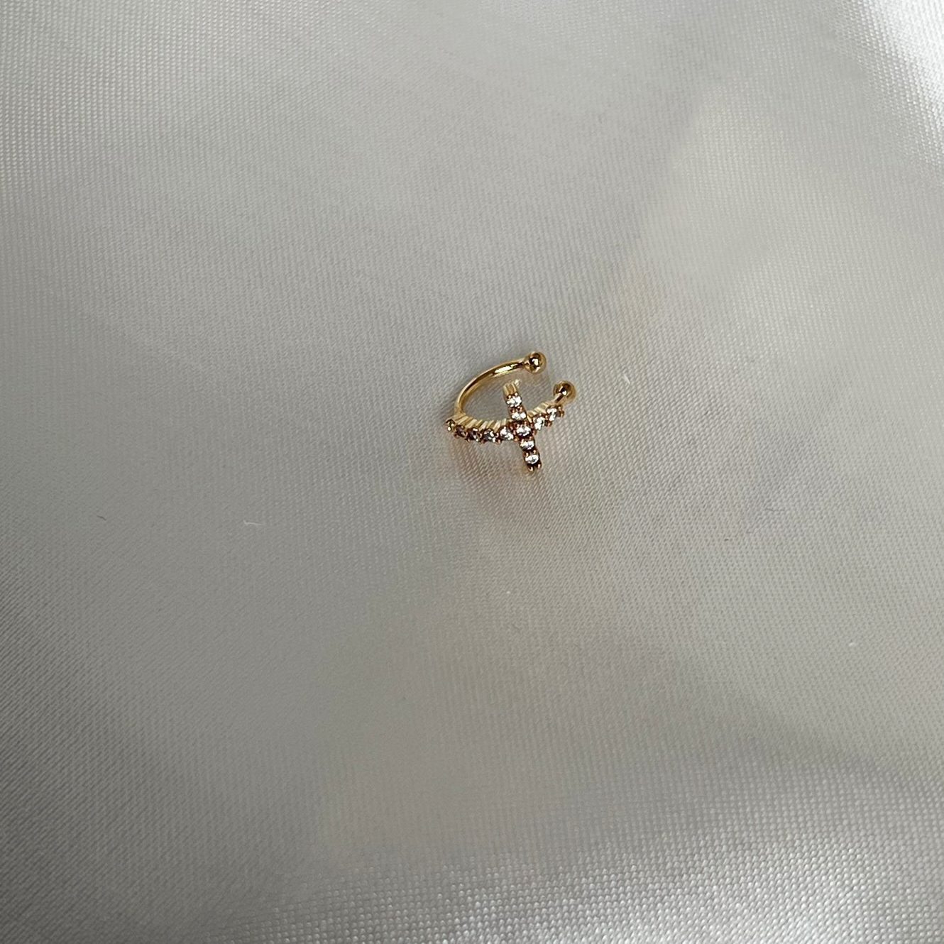 Piercing Fake Cruz com Strass - Imagem 3