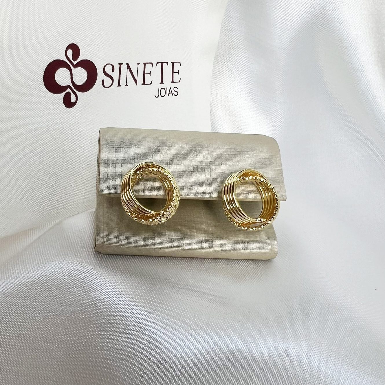 Brinco Argola Entrelaçada Média - Imagem 5