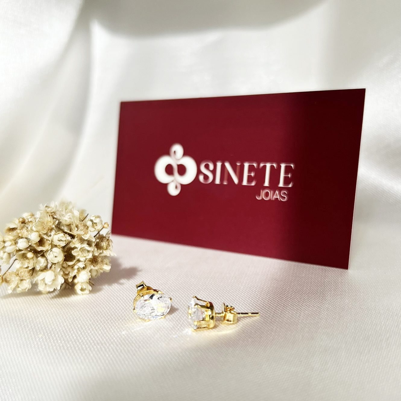 Brinco Oval Ponto de Luz - Imagem 3