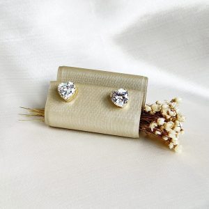 Brinco zircônia coração pequeno