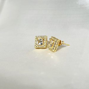 Brinco zirconia quadrado cravejado pequeno